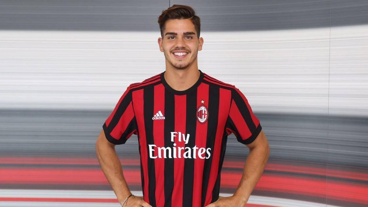 ‘JDB电子试玩网页版’
米兰官宣1人！C罗队友转战德甲 3年进2球 亏了290